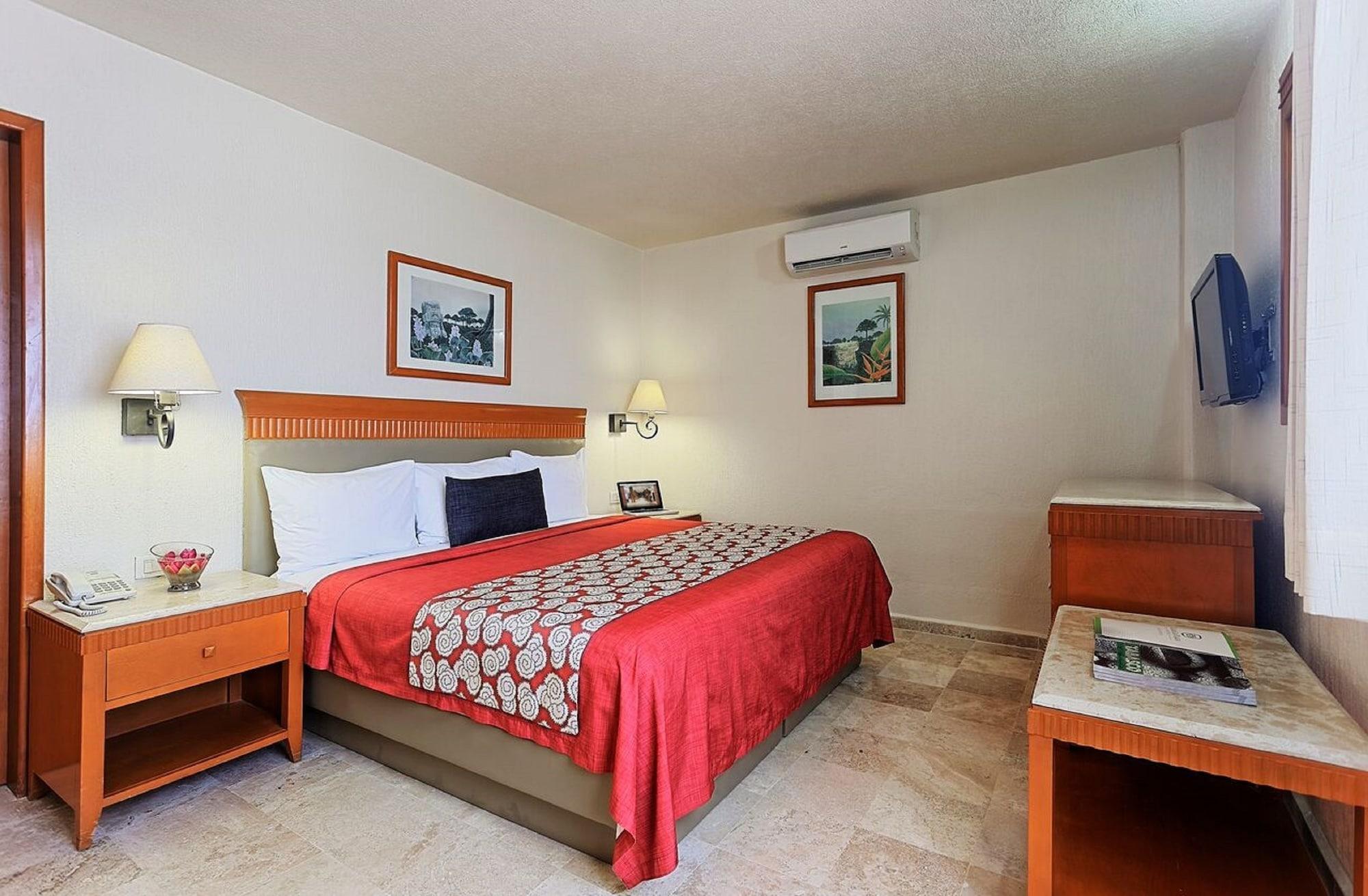 Olmeca Plaza 4*