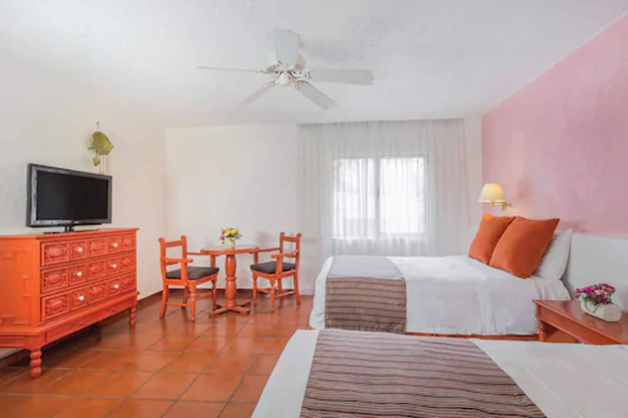 Racquet Hotel