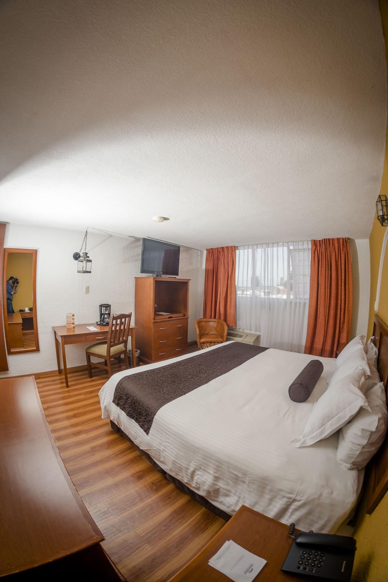 Howard Johnson By Wyndham Calle Real Hotel 3*