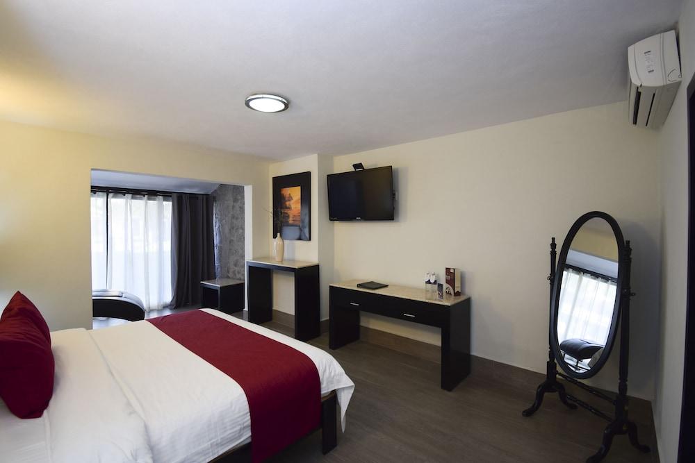 Real De Minas Poliforum 4* Leon