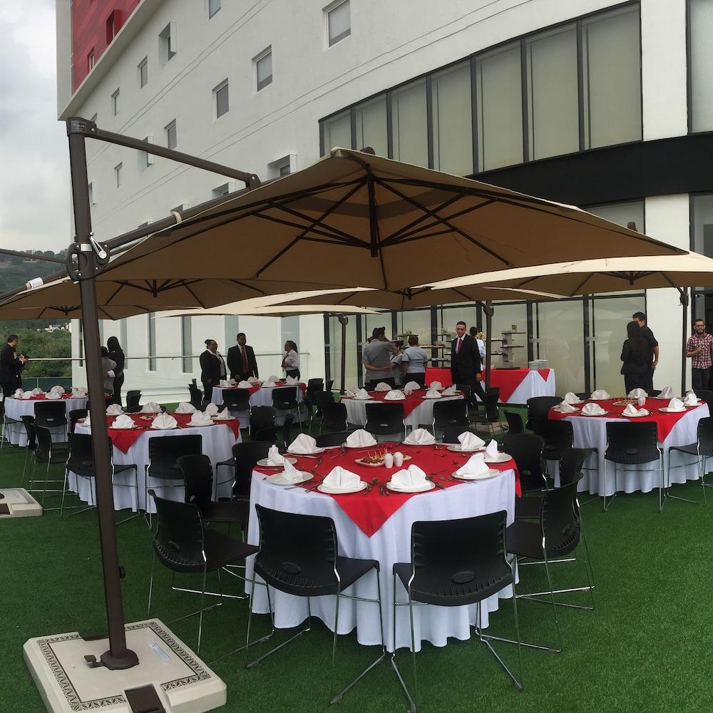 Ramada Encore By Wyndham Guadalajara Sur 4*