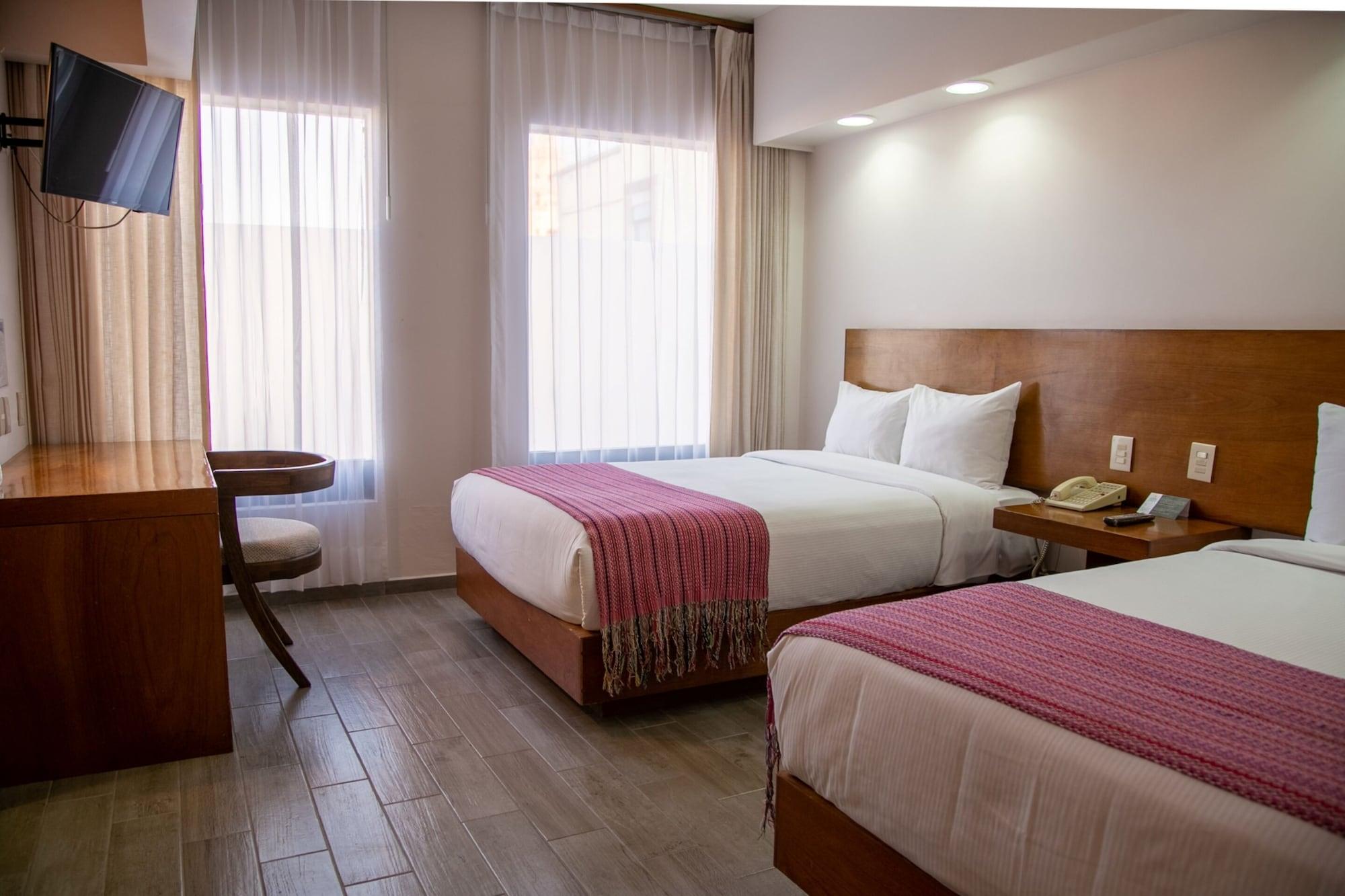 Alameda Centro Historico Hotel 4*
