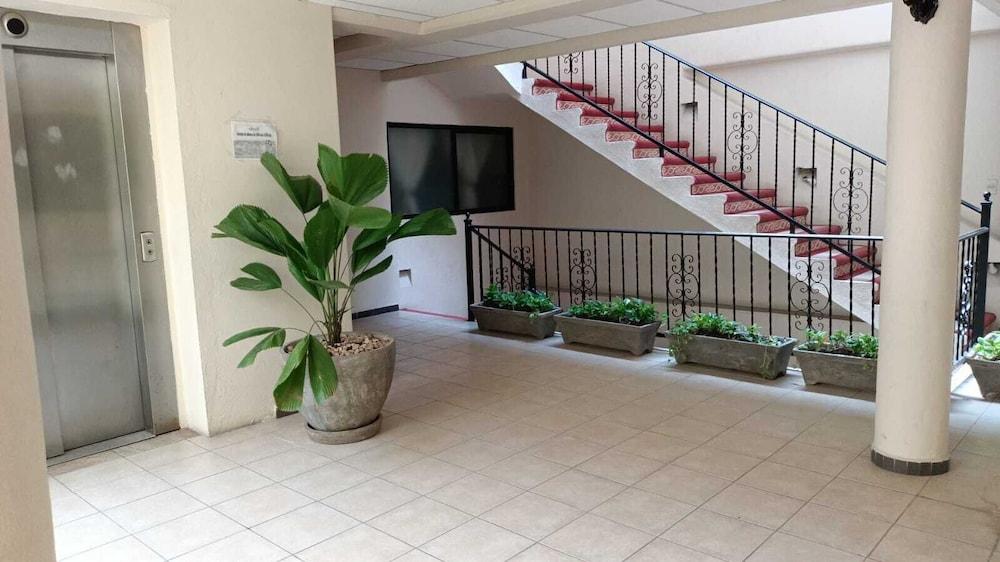 Hotel Tradicional Savaro Sa De Cv 3*