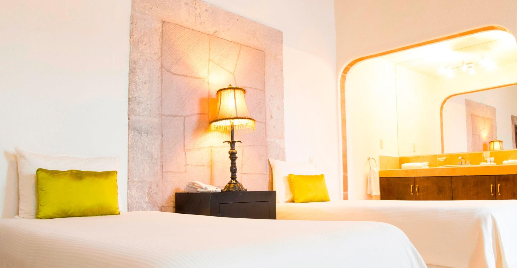 Hotel Expres By Hosting House Morelia