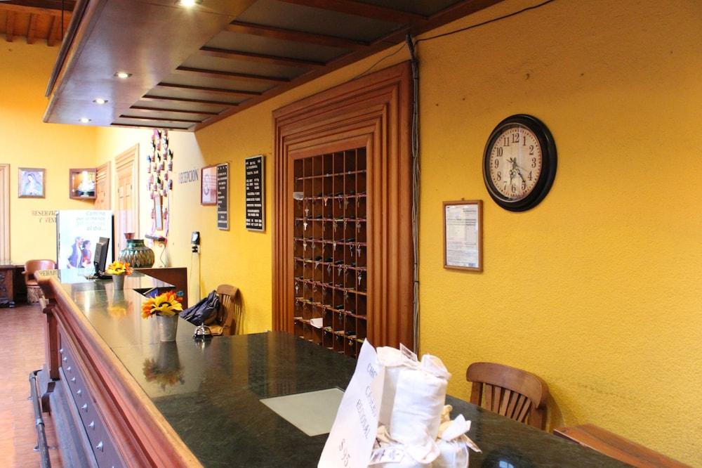 La Parroquia Hotel