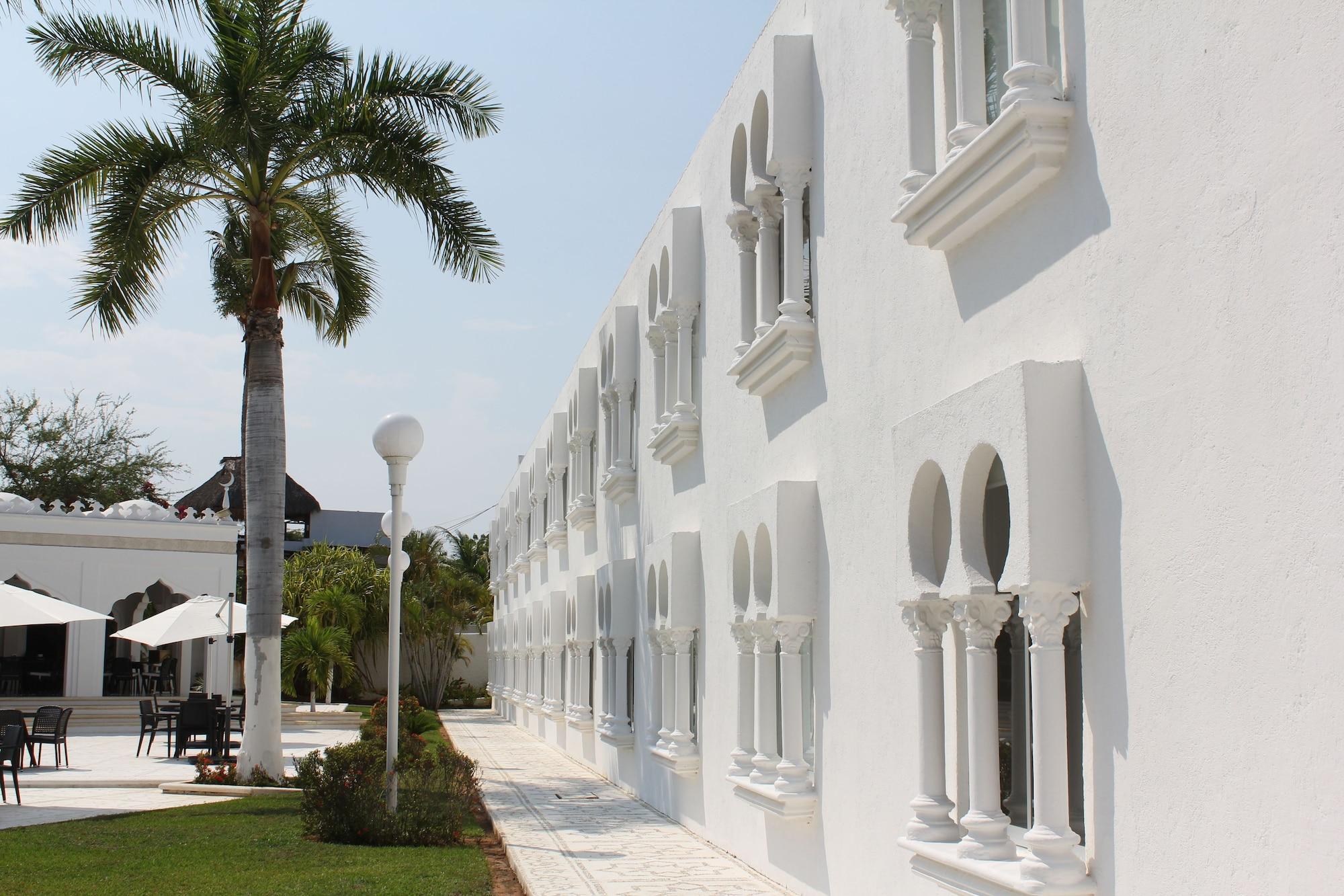 Hotel Aldea Del Bazar & 4*