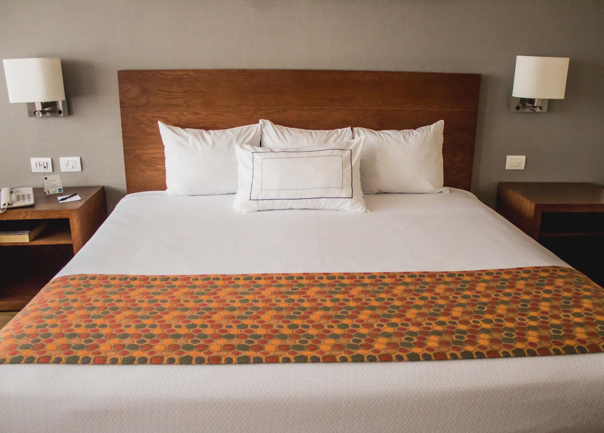 Hotel Mirage - Centro Historico De 4*