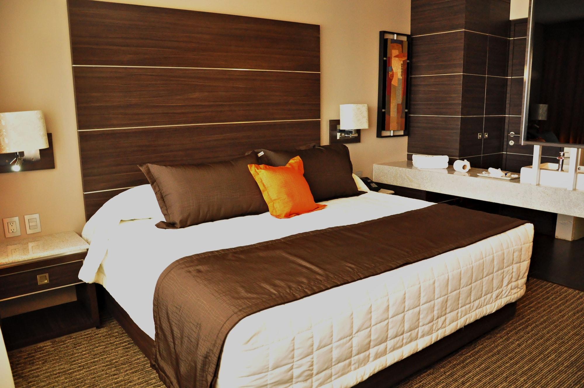 Hotel Real Alameda De Queretaro