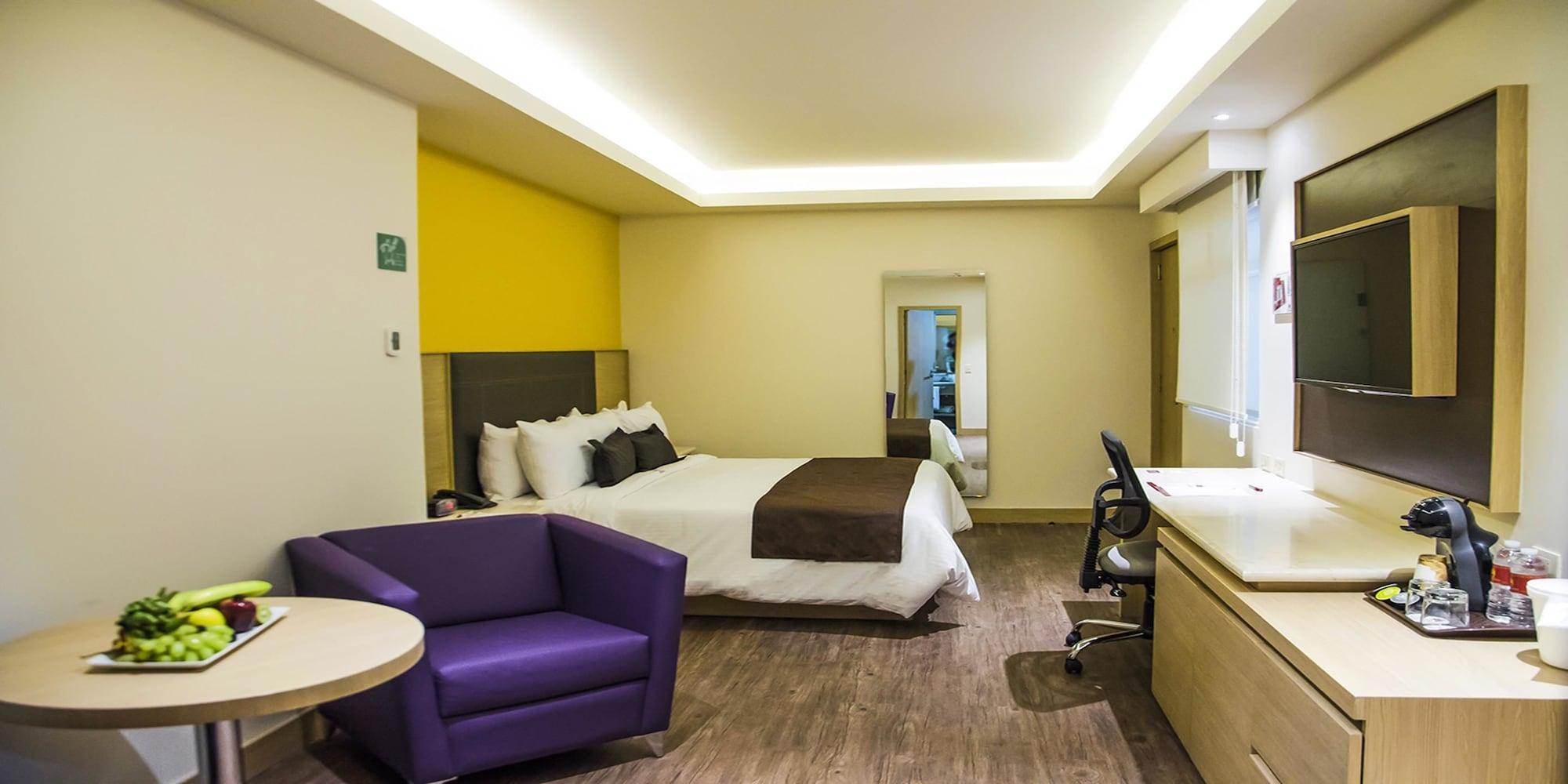 Plaza Poblana 4*