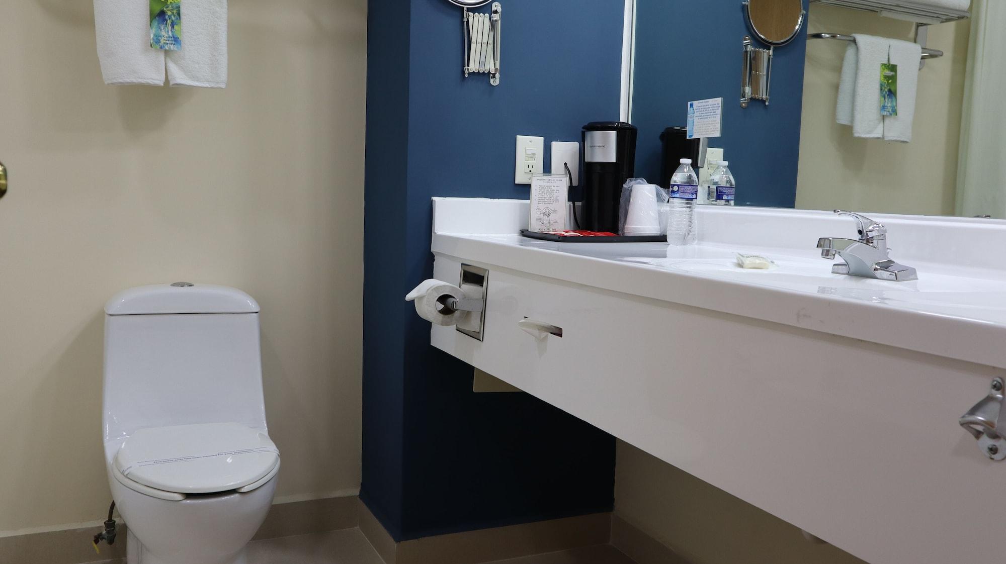 Hotel Rio Vista Business High Class