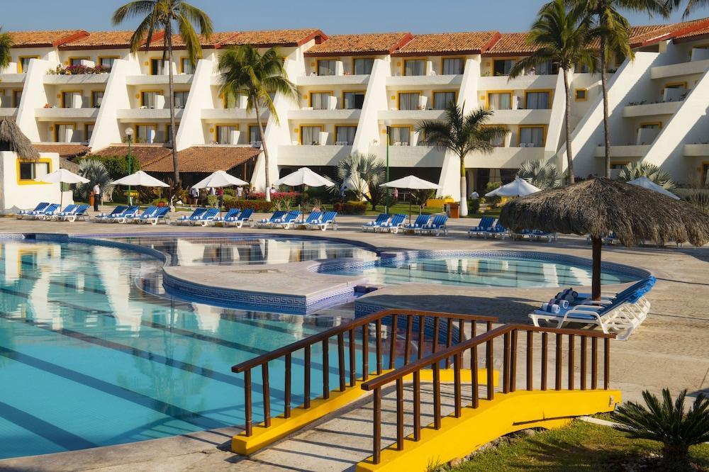 Angeles Locos Resort Tenacatita