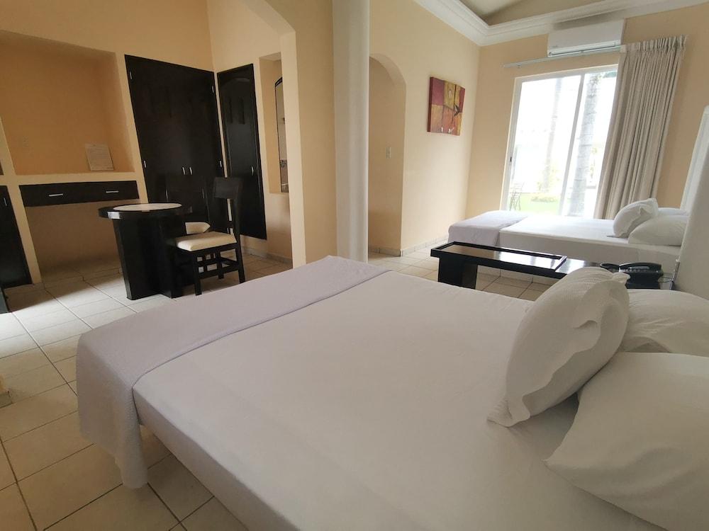 Canarios 4* Cuernavaca
