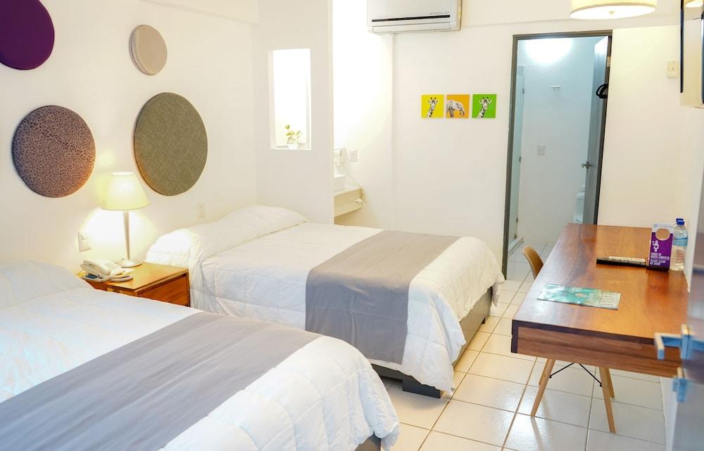 Hotel Tryp By Wyndham 4*