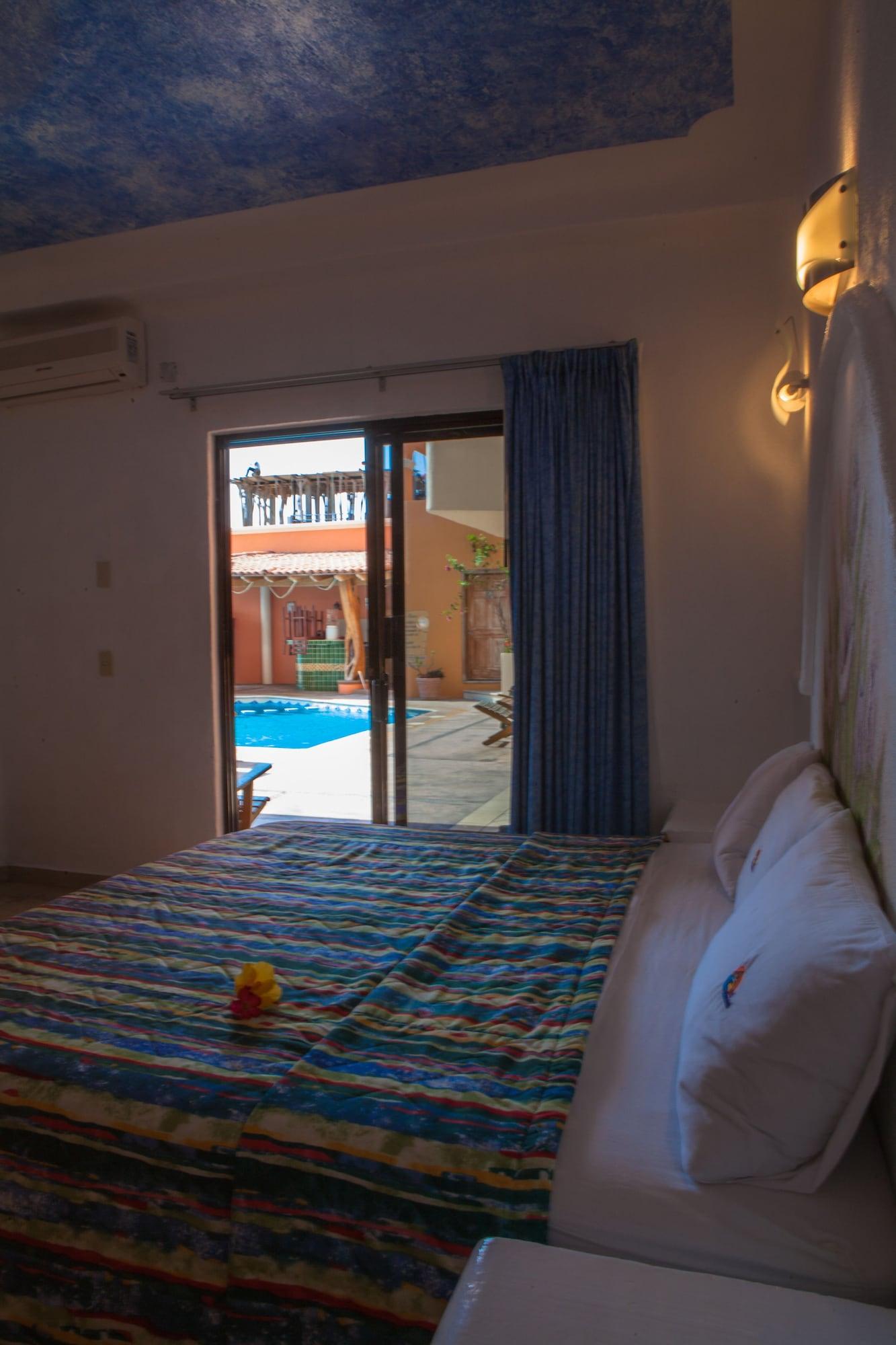 La Alondra Hotel
