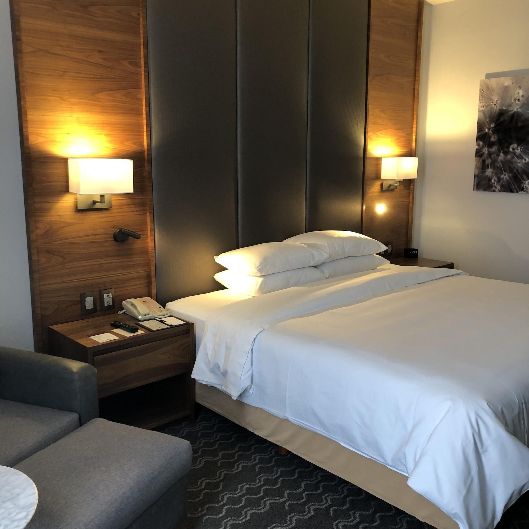 Doubletree By Hilton Santa Fe Hotel Mexico City