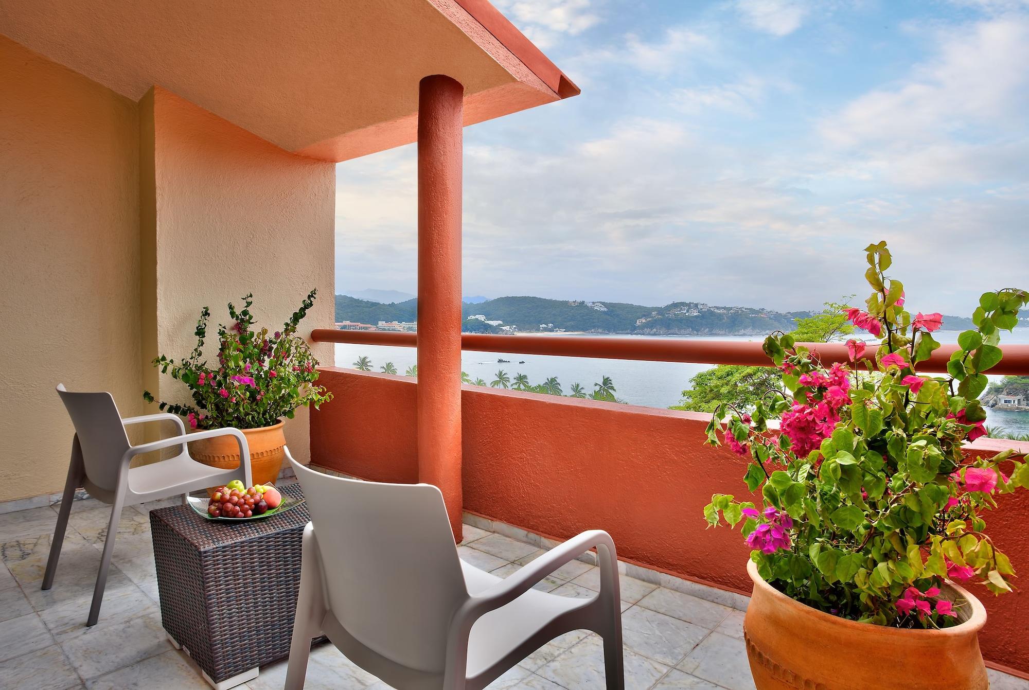 Resort Brisas Huatulco 5*