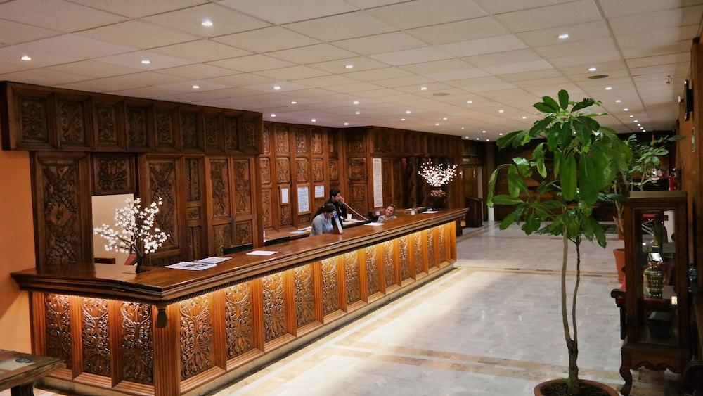 Hotel Plaza Uruapan 4*