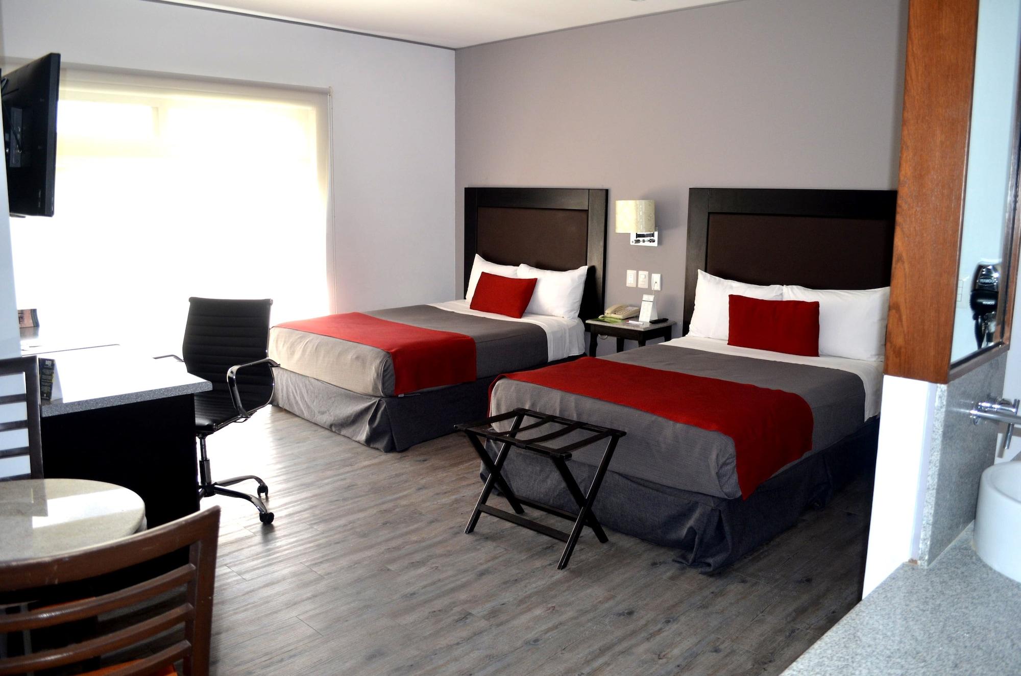 Hotel Plaza Camelinas 4*