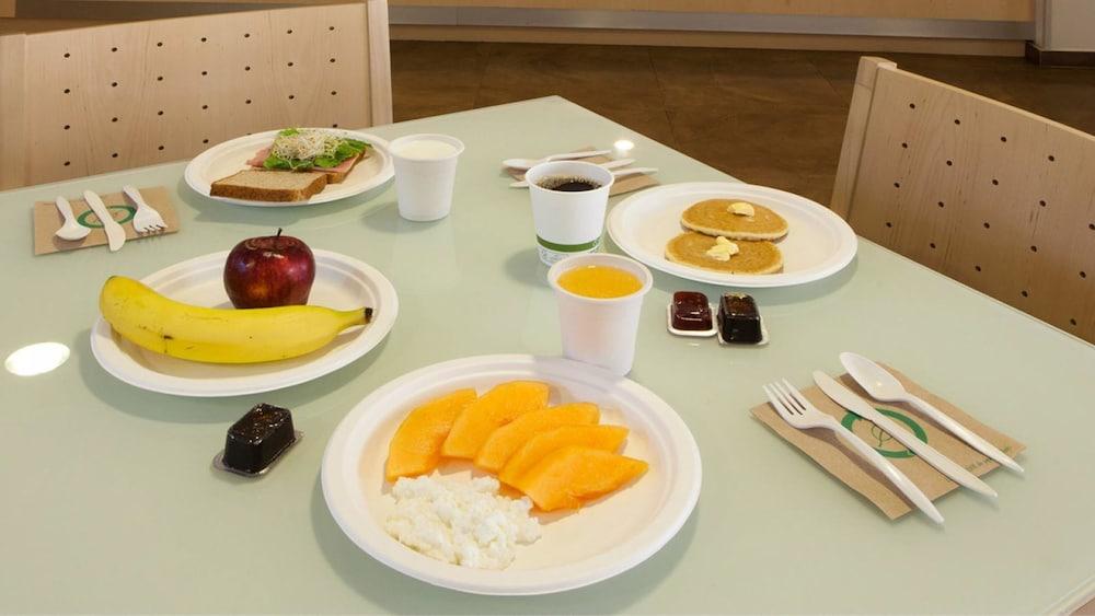 Express By Marriott Hotel 4*