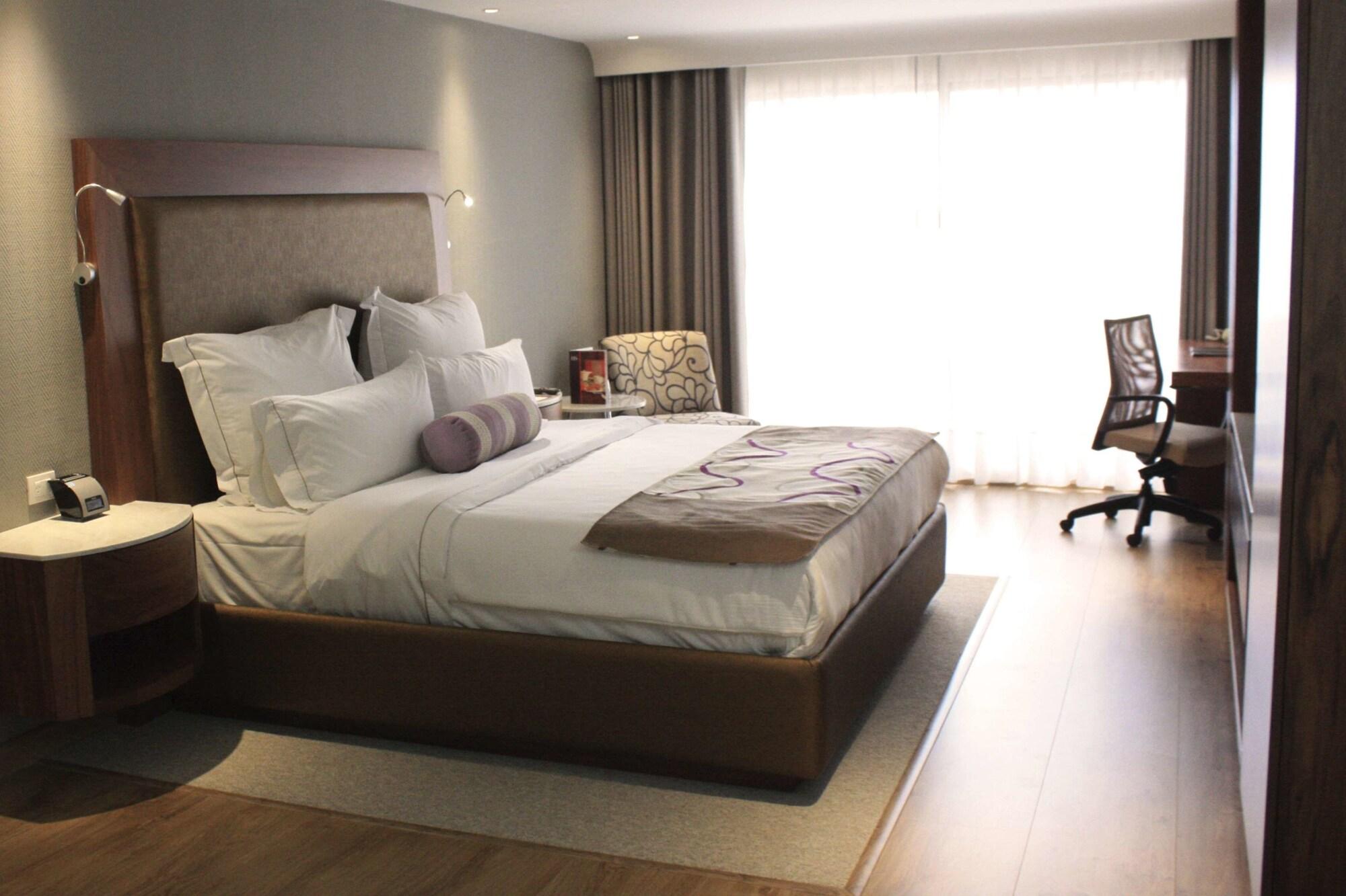 Hs Hotsson Hotel 5*