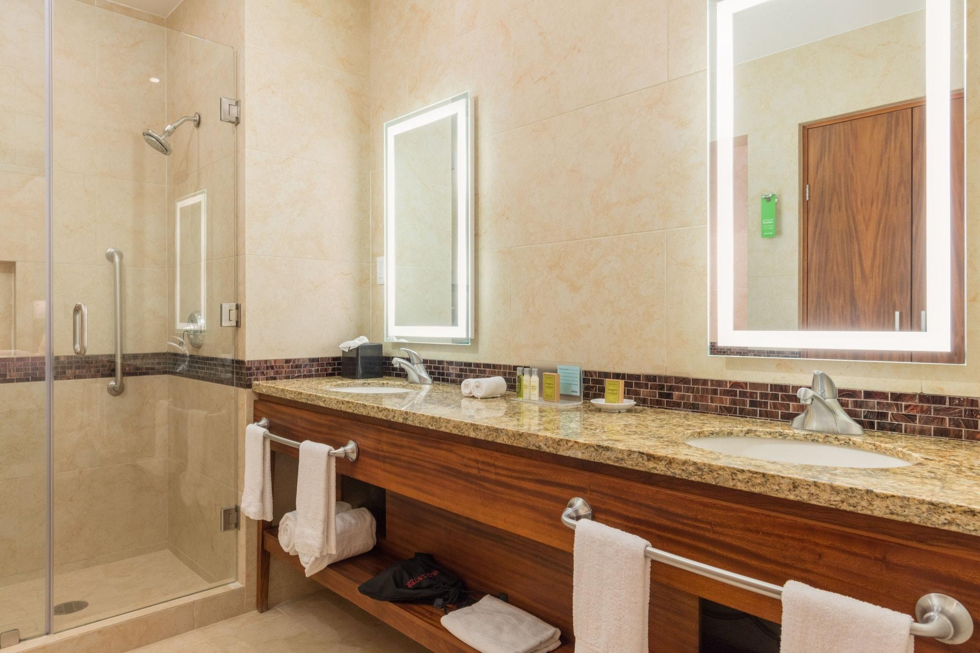 Hampton & By Hilton Cabos San Jose del Cabo