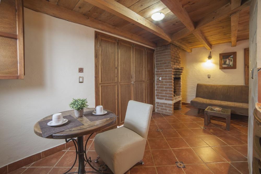 Hotel Y Sergia Torres 3*