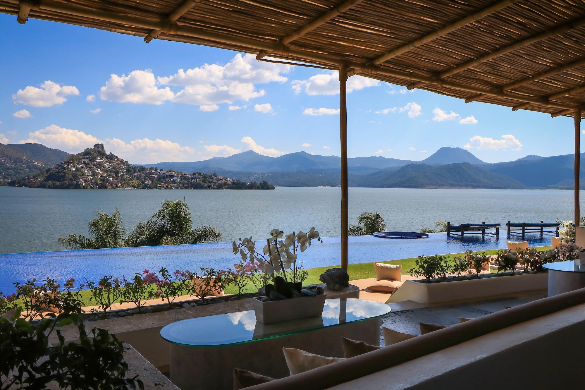 Resort El Santuario &