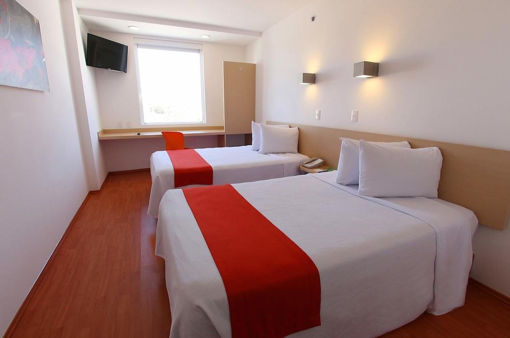 Hotel One