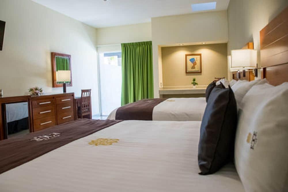 Hotel Ecce & 5*
