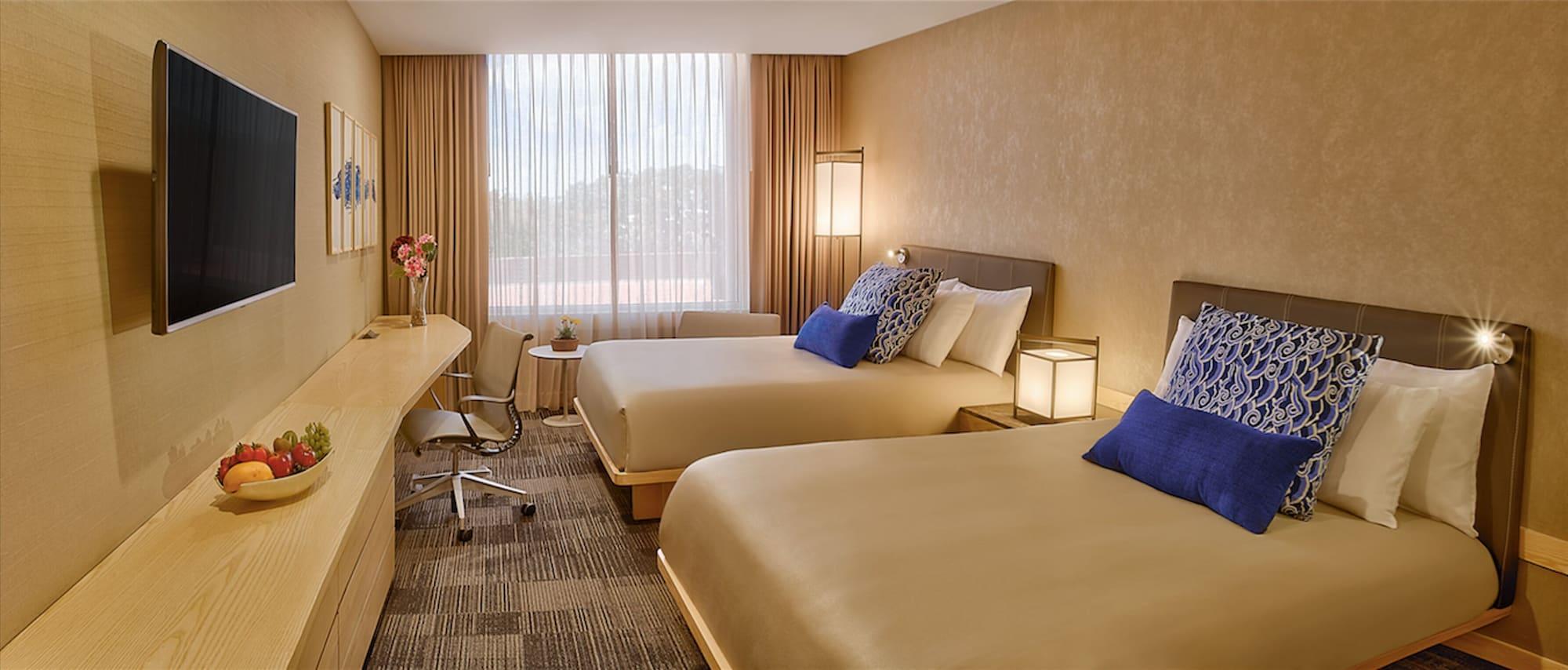 Galeria Plaza Hotel 5*
