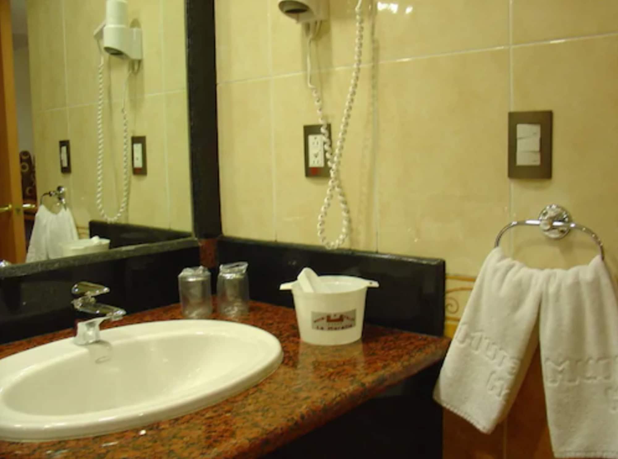 Hotel La Muralla & 5*