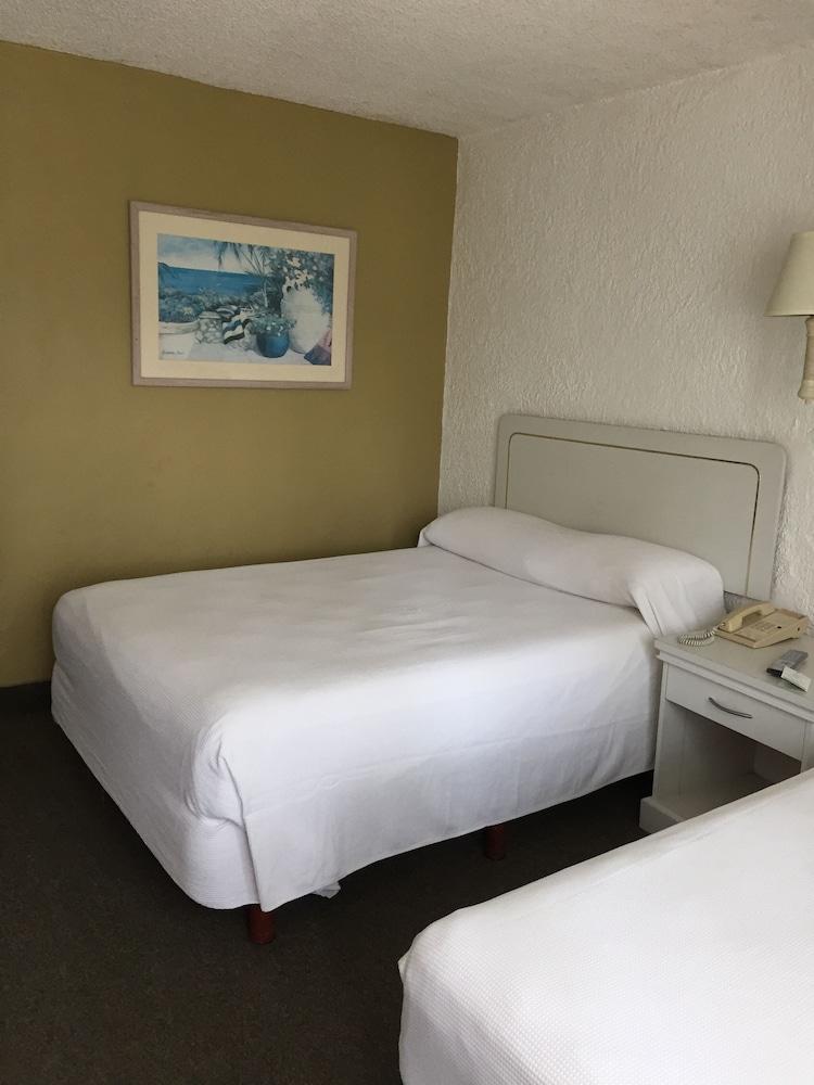 Hotel Araiza Palmira Y Centro De Convenciones La Paz