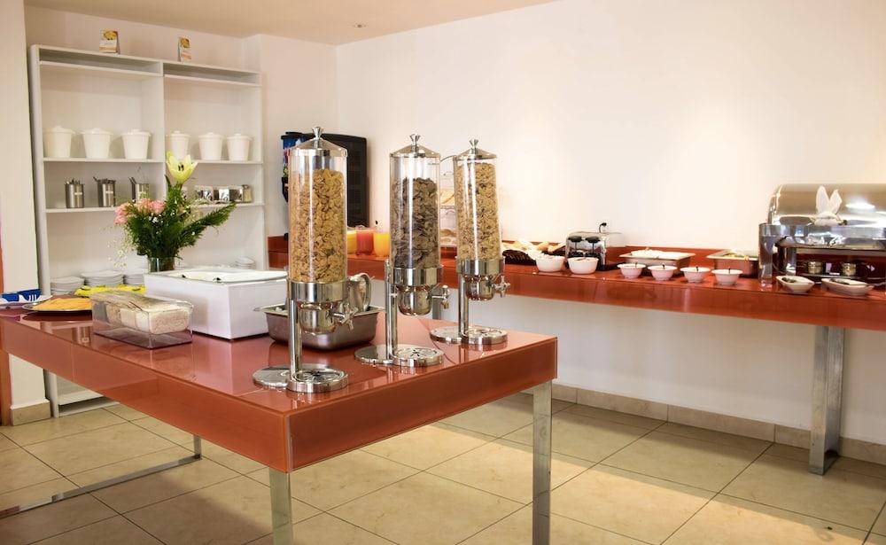 Hotel Mision Express 3*
