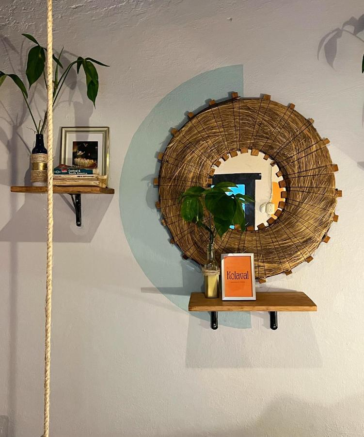 13 Cielos & Coworking Hostel *
