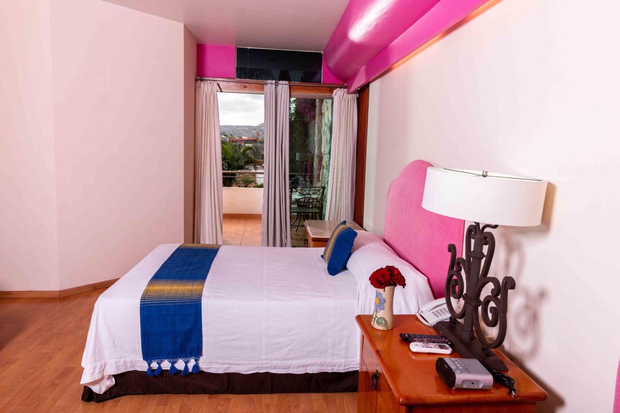 Hotel Xadani 4*