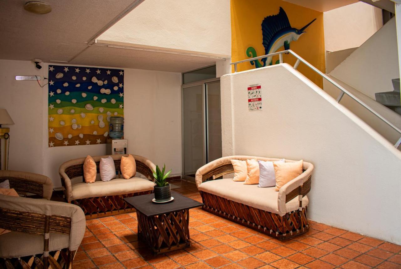 Hotel Caracoles Manzanillo
