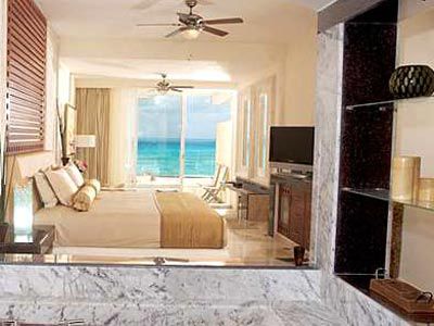 Unik Island & Isla Mujeres