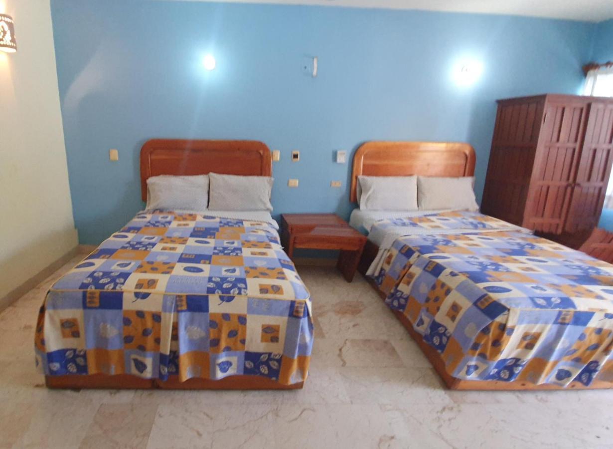 Kootznoowoo Hotel 3*