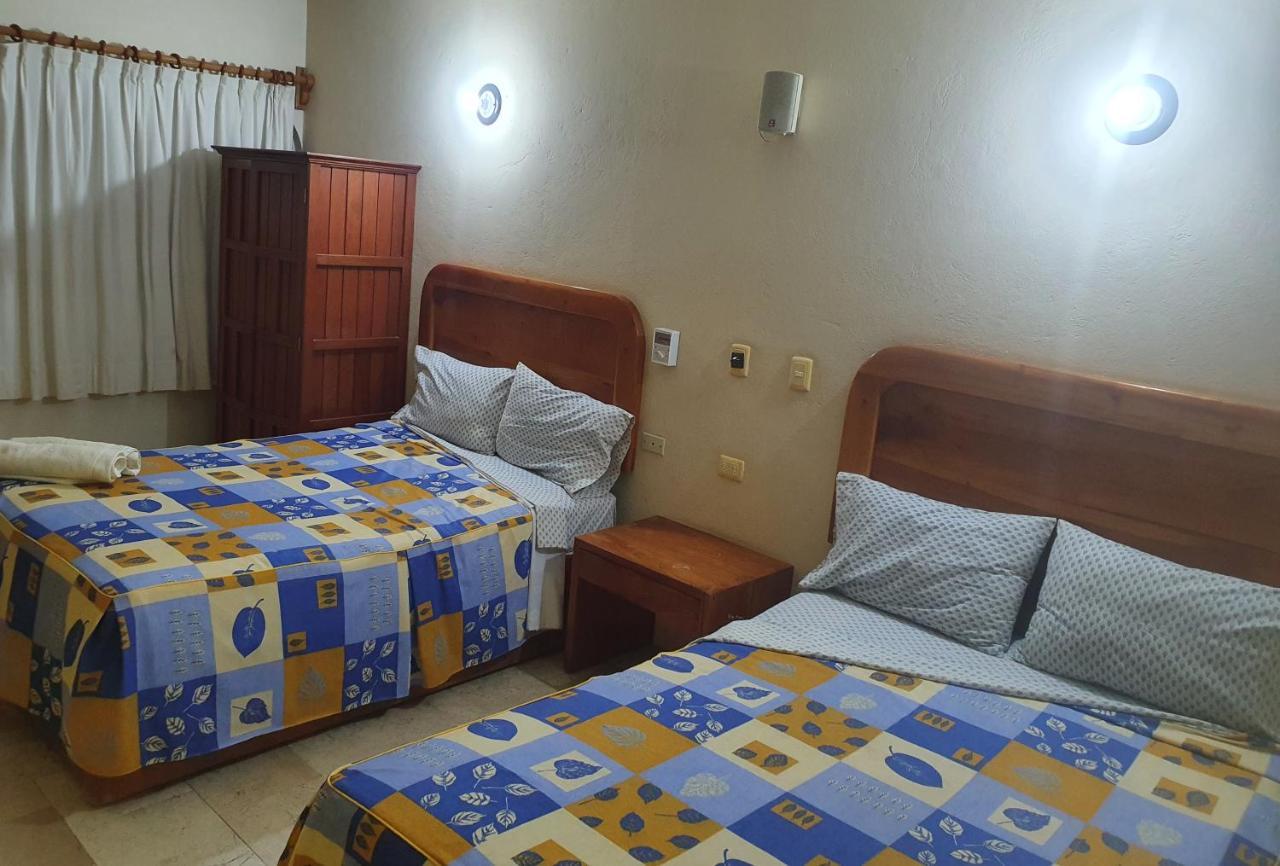 Kootznoowoo Hotel
