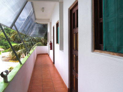 & Punta Esmeralda