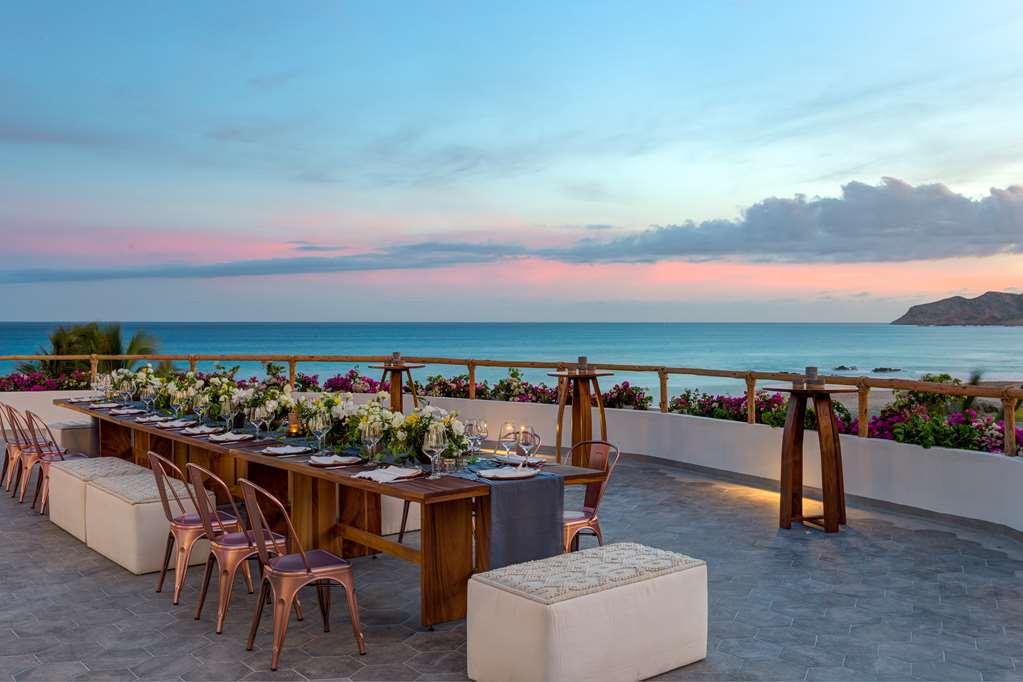 Hotel Mar Del Cabo By Velas 4*