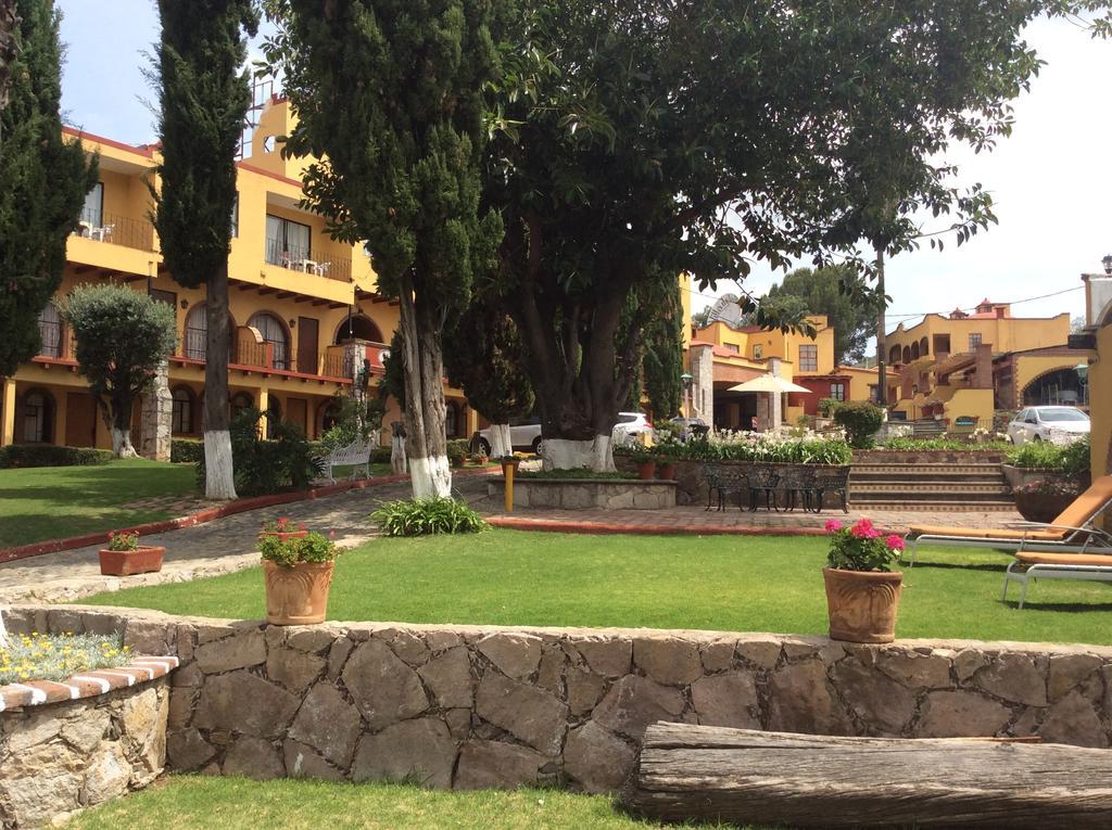 Aparthotel De La Plata 4*