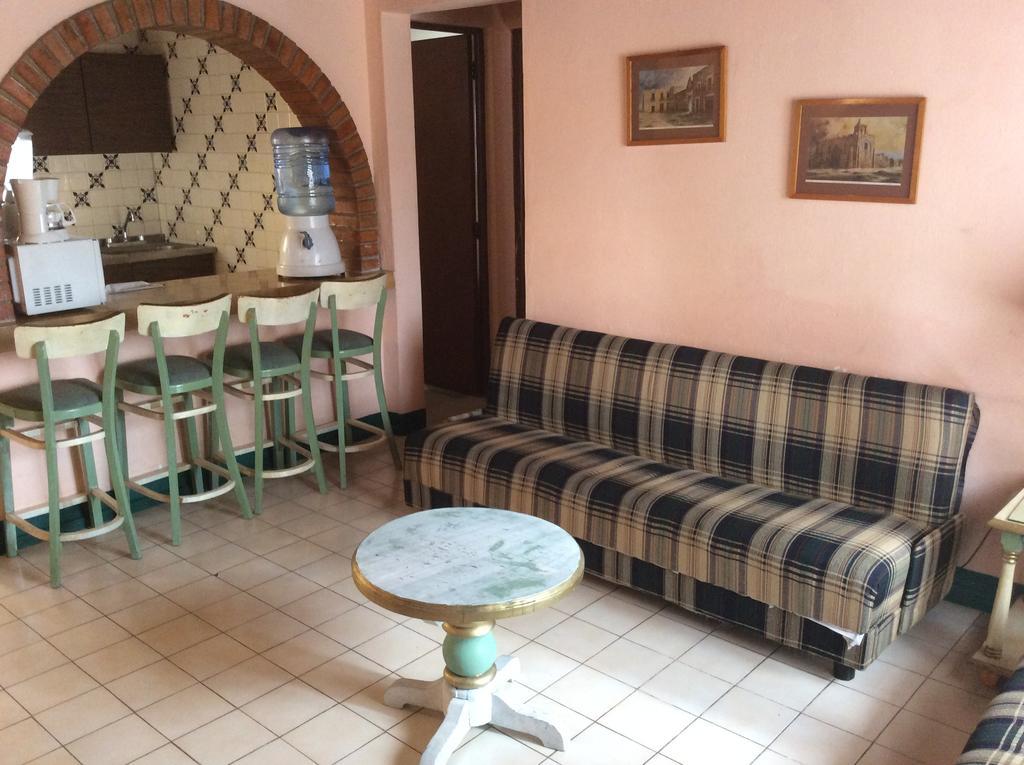Aparthotel De La Plata 4*