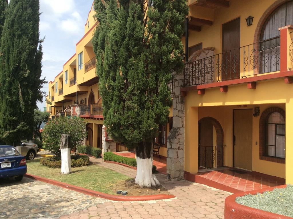 De La Plata Aparthotel