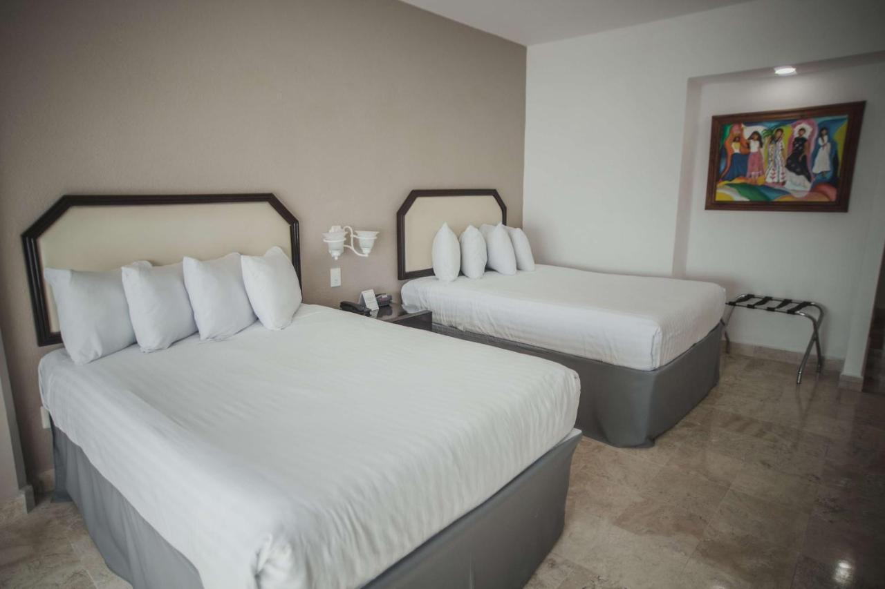 Hotel Gran Plaza 4*