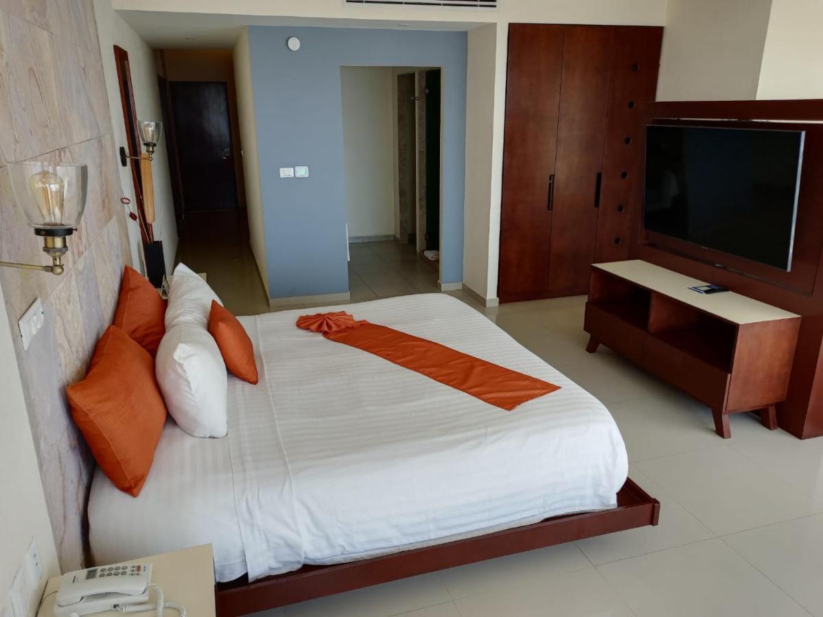 Artisan Playa Esmeralda Family Hotel