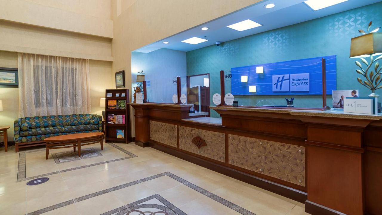 Resort Express & By Ihg 3*