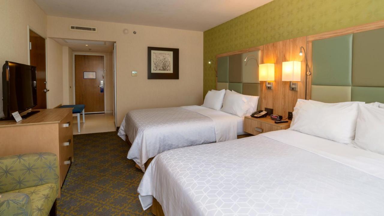 Express & By Ihg