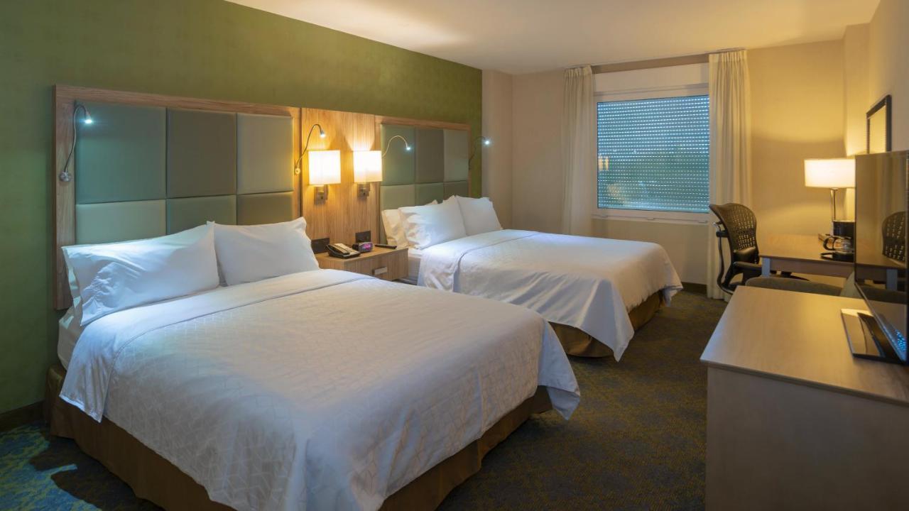 Resort Express & By Ihg 3*