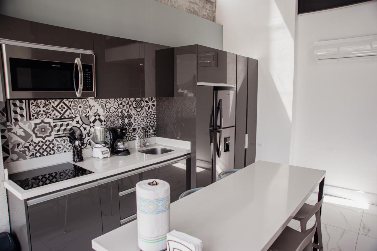 Apartment Luxury Loft Living At Landmark High Rise *